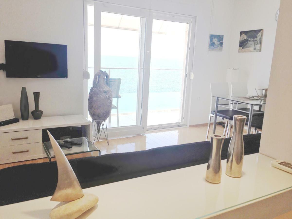 Apartment Sol - 5M From The Sea Драшнице Екстериор снимка
